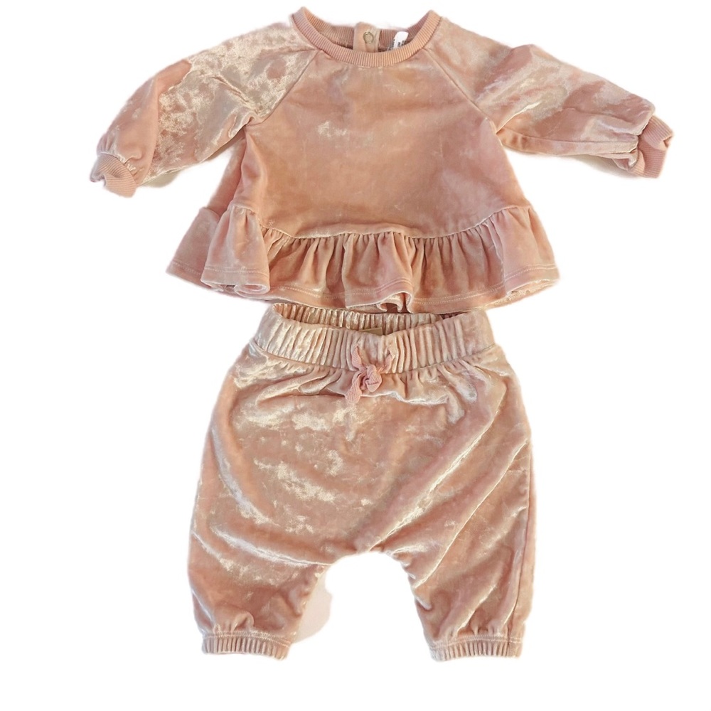0-3M Tucker + Tate Baby Girl Pink Velvet Ruffle Set